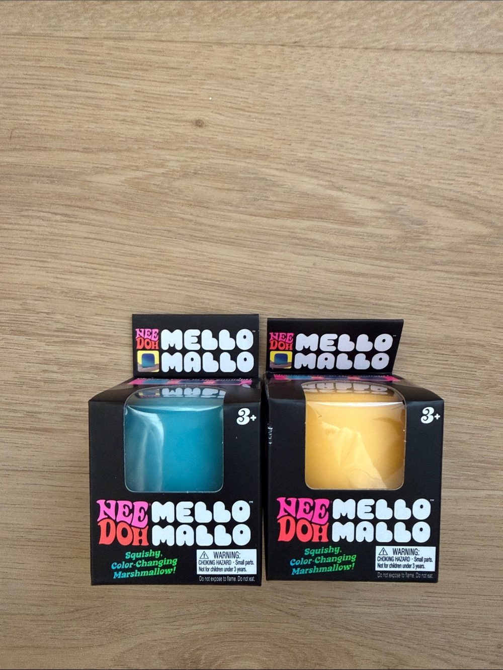 Brand New in Box Mello Mallo Color-Changing NeeDohs